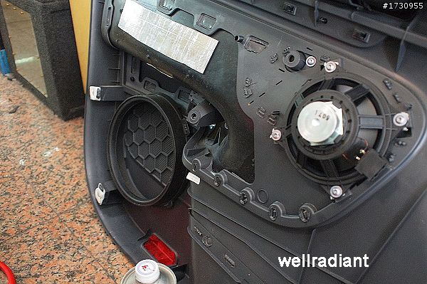 [分享]ETON/UG CAR AUDIO-實車安裝(Golf 5 GTI)