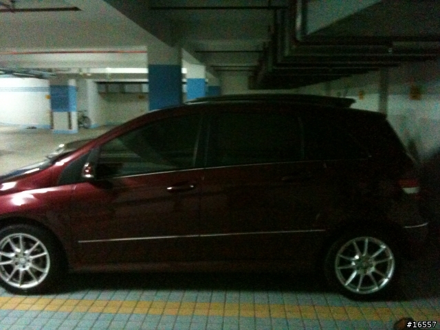 幸福的酒紅色番外篇 B200 vs Cayenne+CRV 車型比較