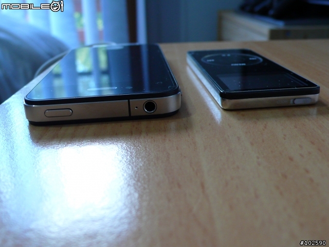 iPhone 4 + 保護殼 + 螢幕保護貼 (9/10 更新Apple原廠bumper)