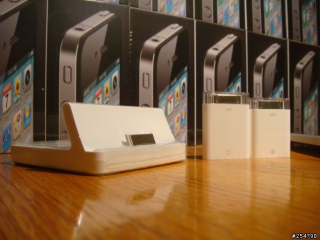[分享] iPad Dock + Apple iPad Camera Connection Kit