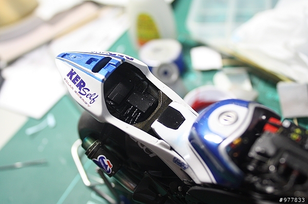 落落長之 YAMAHA YZR-M1 打造過程 (警告:圖多)