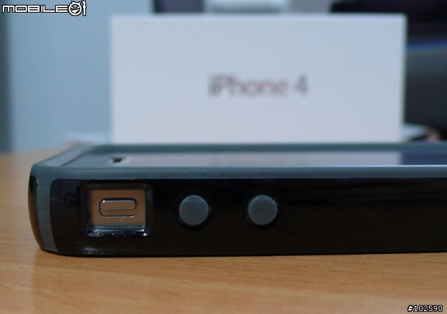 iPhone 4 + 保護殼 + 螢幕保護貼 (9/10 更新Apple原廠bumper)