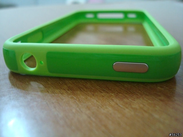 iPhone4 + 綠色 bumpers 開箱