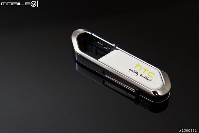 【分享】 HTC Desire 登錄贈品 - 4G登山碟、Wi-Fi國際漫遊卡