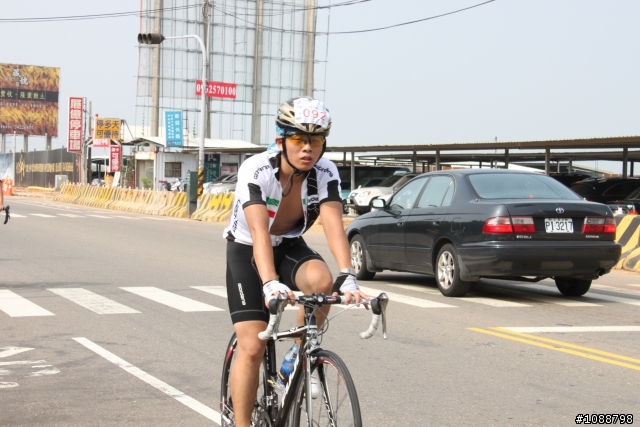 2010.09.03新增-2010.08.22 環台中100K拉力賽-車友照片(鯉魚潭轉140縣道&航空站補給站前)(持續新增中,請耐心等候~謝謝大家)
