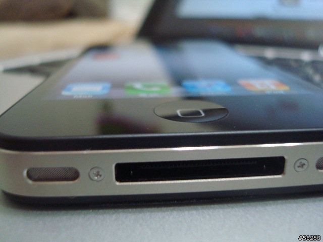 iPhone4 + 綠色 bumpers 開箱