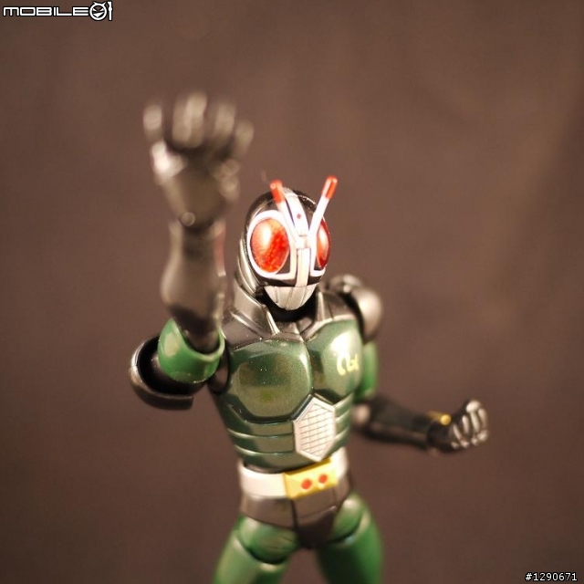 [分享]S.H. Figuarts仮面ライダーBLACK & BLACK RX