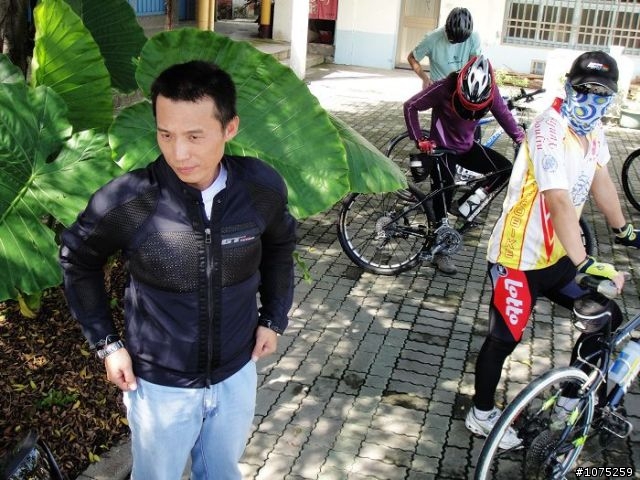 (照片)20100815龍王山泡茶行