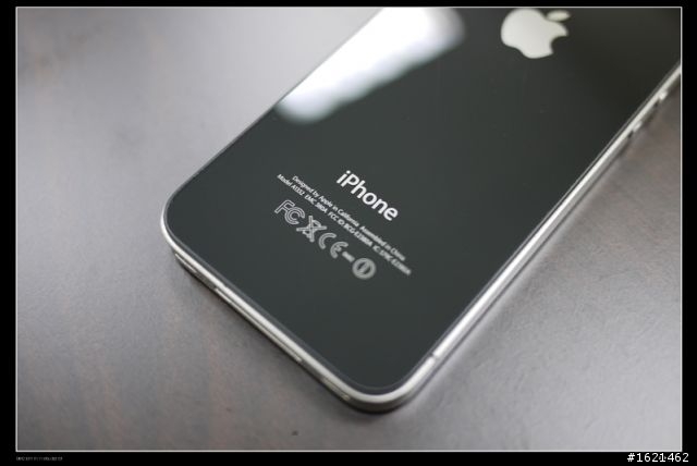 (開箱) iPhone 4 美版32G開箱! icon畫質/遊戲解析度問題