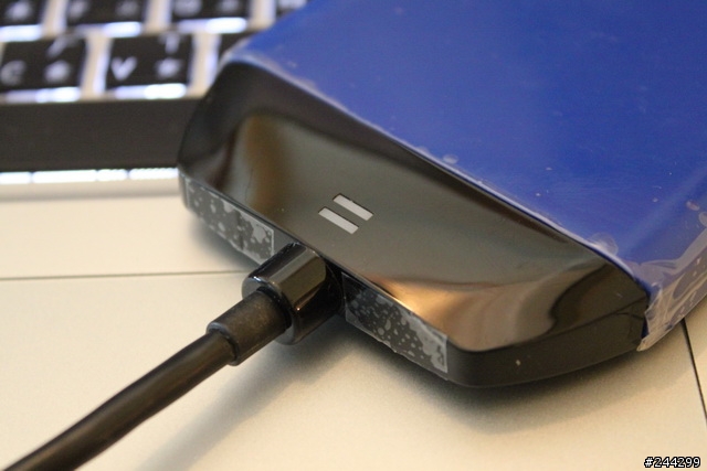 [心得分享] Seagate GoFlex行動硬碟 升級USB 3.0連接線 + 測速篇