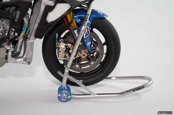 落落長之 YAMAHA YZR-M1 打造過程 (警告:圖多)