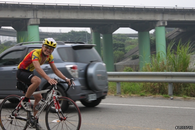 2010.09.03新增-2010.08.22 環台中100K拉力賽-車友照片(鯉魚潭轉140縣道&航空站補給站前)(持續新增中,請耐心等候~謝謝大家)