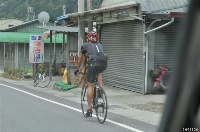 99/8/28-29在武嶺/日月潭騎單車的人-來領取照片囉!