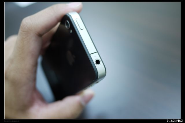 (開箱) iPhone 4 美版32G開箱! icon畫質/遊戲解析度問題