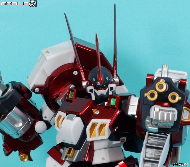 【心得】【作品分享】紅色就是王牌!非專業製作 1/100 Alteisen 異色版 SOLO秀