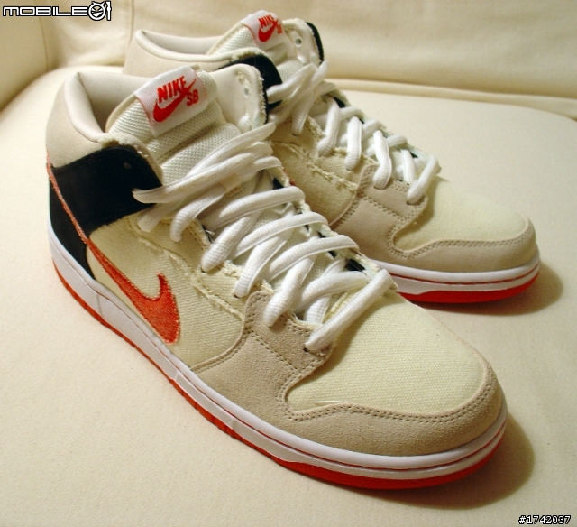 (開箱文)Street fighter x Nike dunk mid por sb "龍" omg!!omg!!