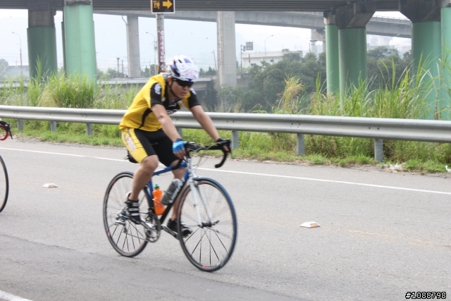 2010.09.03新增-2010.08.22 環台中100K拉力賽-車友照片(鯉魚潭轉140縣道&航空站補給站前)(持續新增中,請耐心等候~謝謝大家)