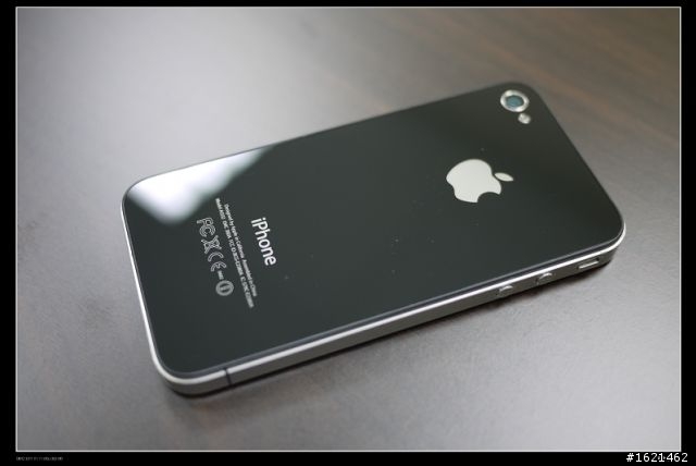 (開箱) iPhone 4 美版32G開箱! icon畫質/遊戲解析度問題