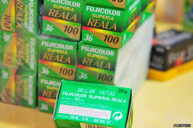 FUJIFILM REALA 100軟片開箱