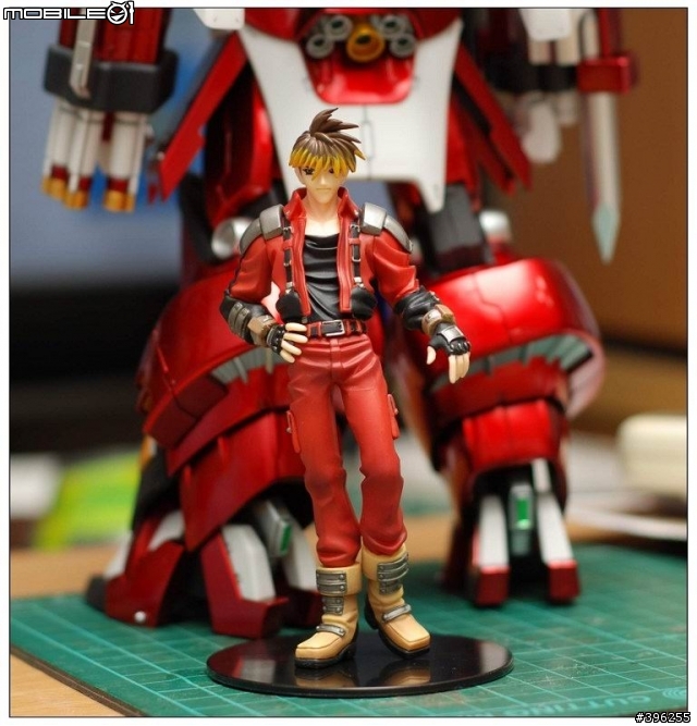 【心得】【作品分享】紅色就是王牌!非專業製作 1/100 Alteisen 異色版 SOLO秀