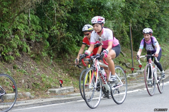 2010-09-11 AMD盃陽金公路自行車大賽--冷水坑叉路口