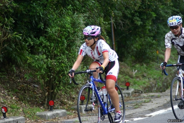 2010-09-11 AMD盃陽金公路自行車大賽--冷水坑叉路口
