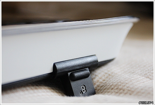[開箱]羅技無線炫光鍵盤K800