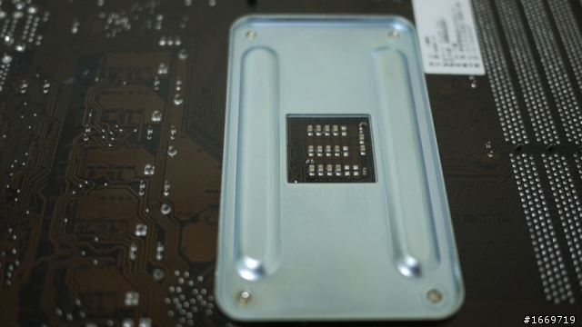 [ASUS 華碩] M4A88T-M開箱