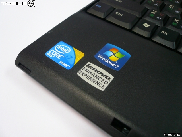 [開箱分享] Lenovo ThinkPad X201s (圖多) ， 極致輕薄的小黑現身 ＆ 效能簡易測試！