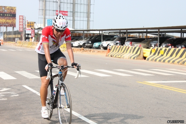2010.09.03新增-2010.08.22 環台中100K拉力賽-車友照片(鯉魚潭轉140縣道&航空站補給站前)(持續新增中,請耐心等候~謝謝大家)
