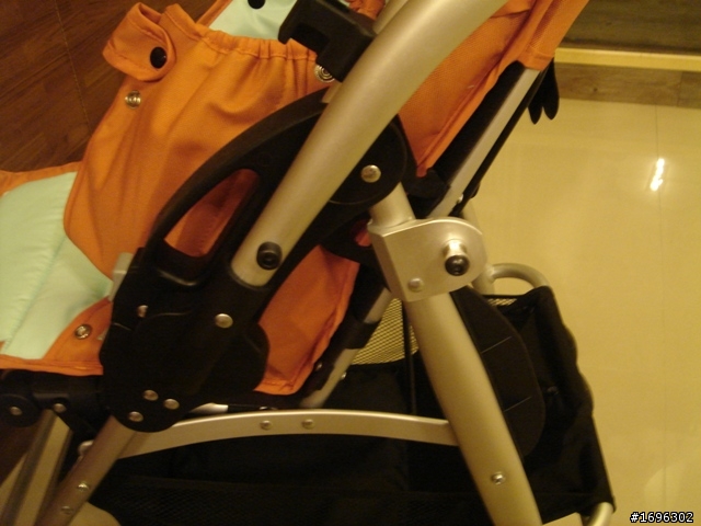 [開箱]Bumbleride Flyer推車（完整版，加入了睡籃和頂篷后的完全信息）