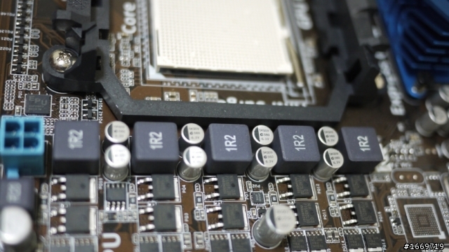 [ASUS 華碩] M4A88T-M開箱