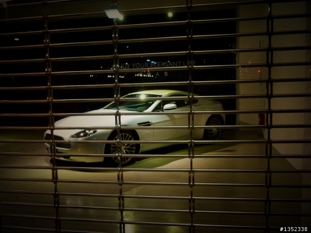 高雄 Ferrari 612 vs  Aston Martin Vantage