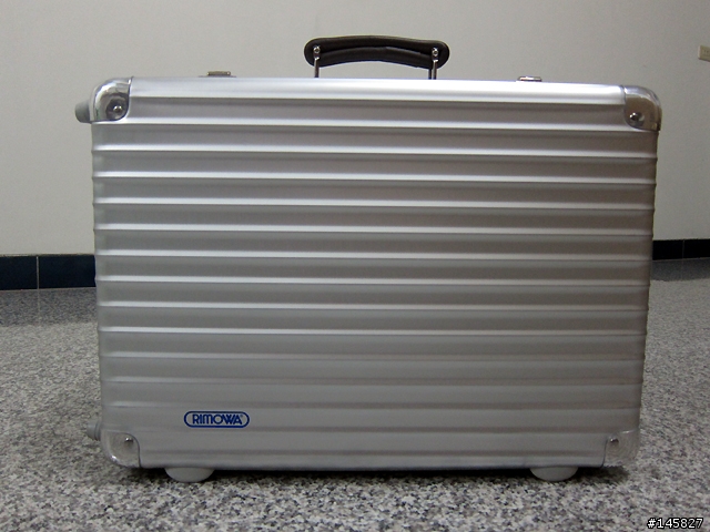 敗敗敗...rimowa & lv