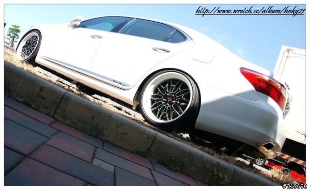超正點的 LS600hL