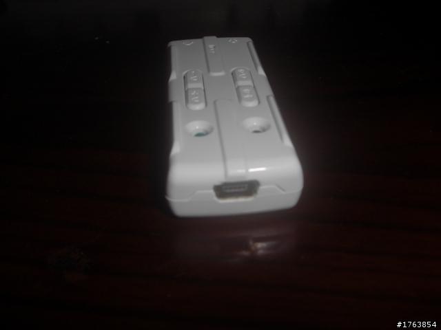 終於找到想要的USB音效卡..還內建麥克風~!!外型質感好,音質很讚!..100%MIT...