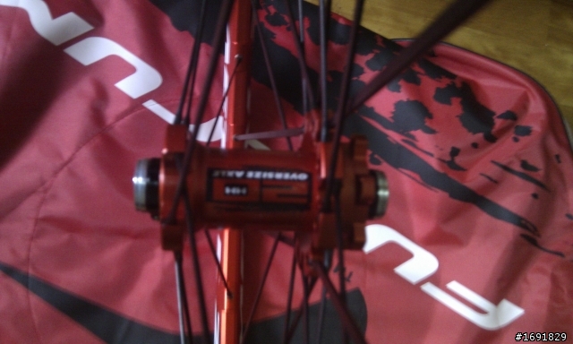 等了2個多月 Fulcrum Wheels Factory MTB Red Metal Zero 15mm HH Disc