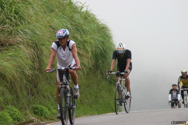 2010-09-11 AMD盃陽金公路自行車大賽--冷水坑叉路口