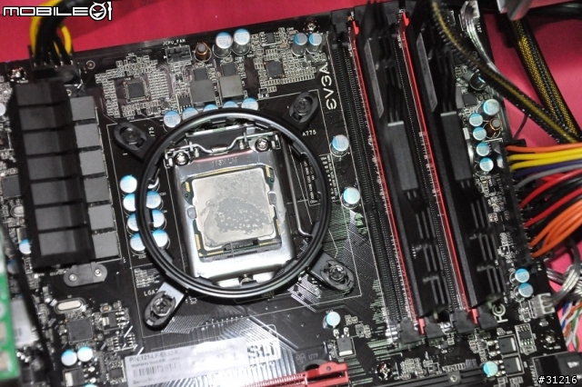 [開箱]紅色炫風!聯力V354R+EVGA P55