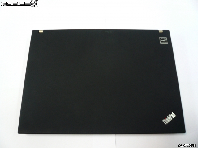 [開箱分享] Lenovo ThinkPad X201s (圖多) ， 極致輕薄的小黑現身 ＆ 效能簡易測試！