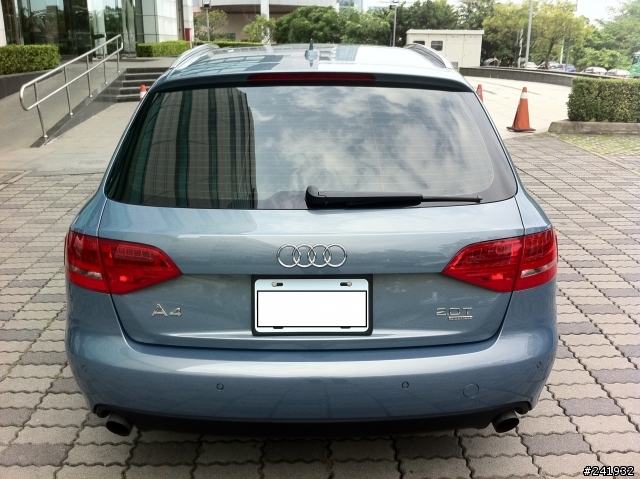 A4 Avant 行星藍簡單開箱