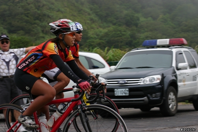 2010-09-11 AMD盃陽金公路自行車大賽--冷水坑叉路口