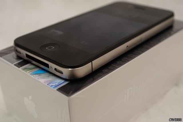 [開箱分享] iPhone 4 入手開箱 +現場購機測試小小心得~