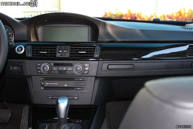 E90引擎蓋通風孔及M3特別色cabon black