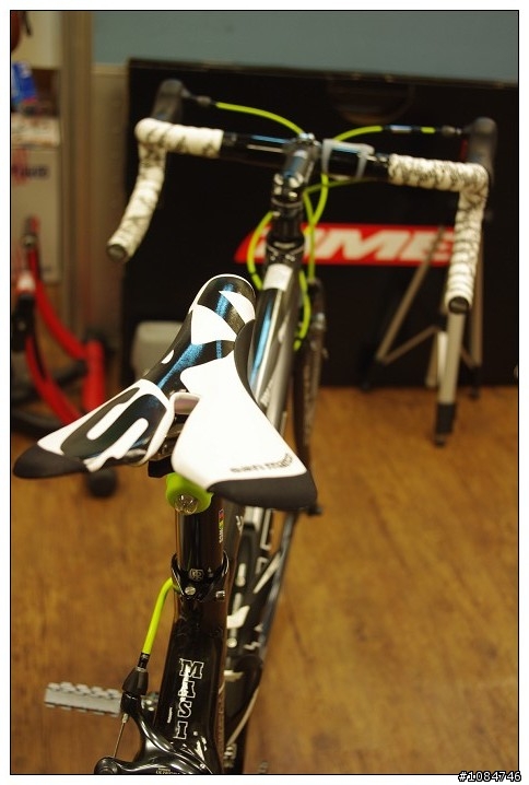 [MASI]3VC卡夢跑車