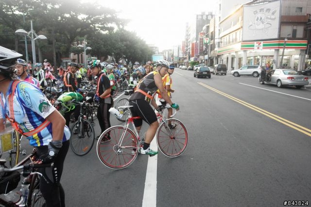 桃竹苗  .瘋200K 開小藍車.隨意拍  YA!!  S1