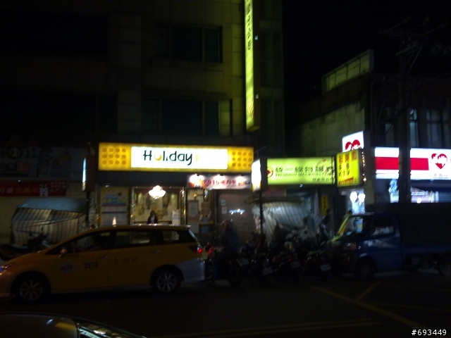汐止中興路大汐止百貨,會封路變中興夜市~!