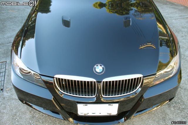 E90引擎蓋通風孔及M3特別色cabon black