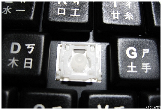 [開箱]羅技無線炫光鍵盤K800