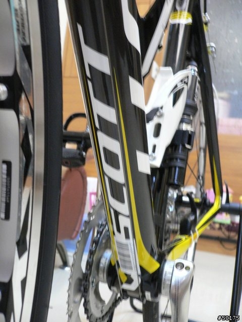 〔分享〕我的第一台公路車－2011 SCOTT CR1 Comp